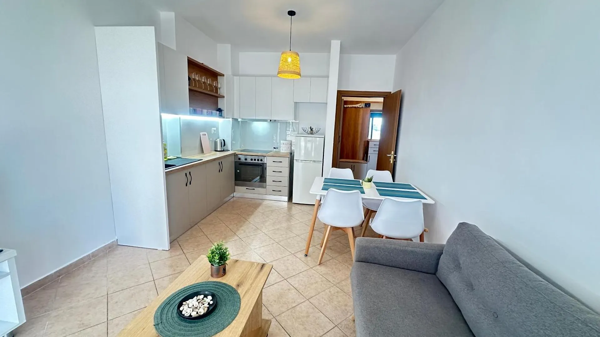 City Beach Apartment Durres